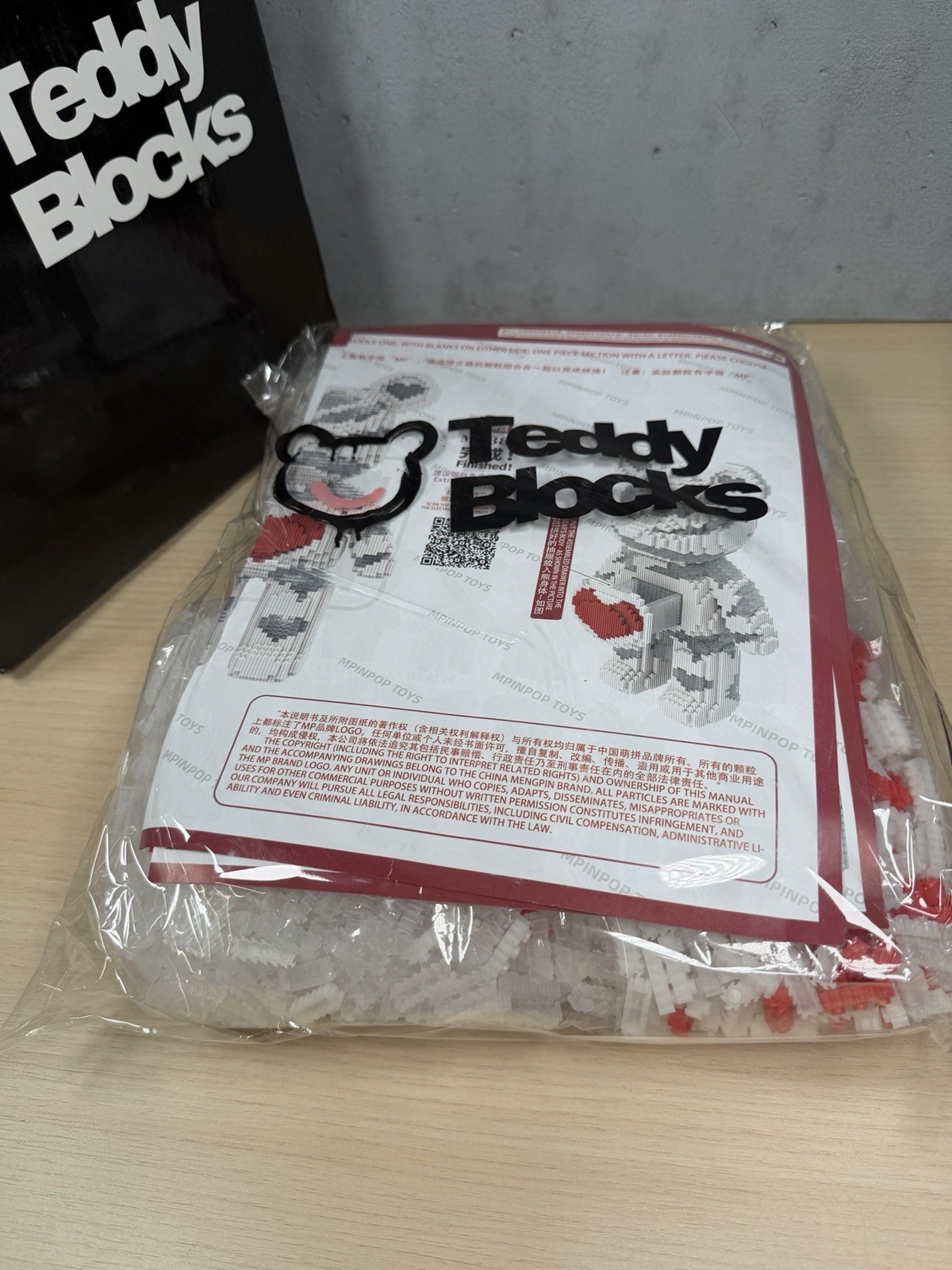 TeddyBlocks™ Giant Buildable Brick Bear (5000+ pcs) White Bear With Red Heart
