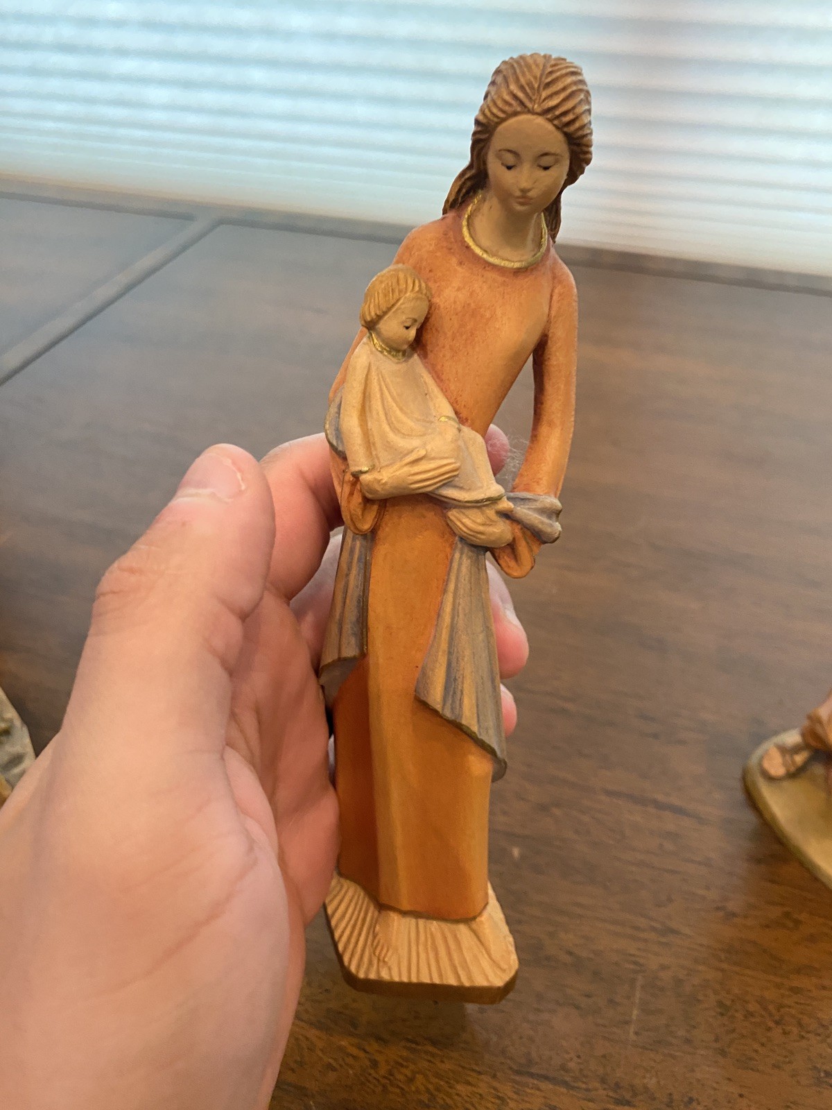 BEAUTIFUL VTG SET(4) OTCO Great Detailed Wood Carved Nativity Figurines ITALY