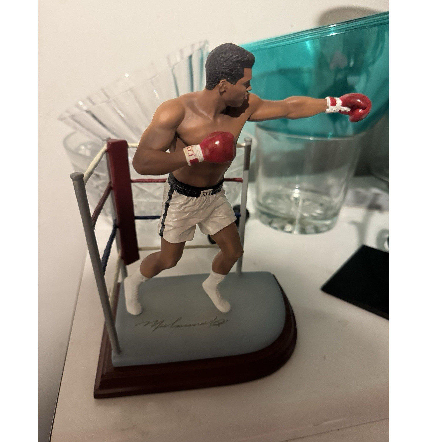 Danbury Mint Muhammad Ali Boxing Sports Resin Sculpture Boxed