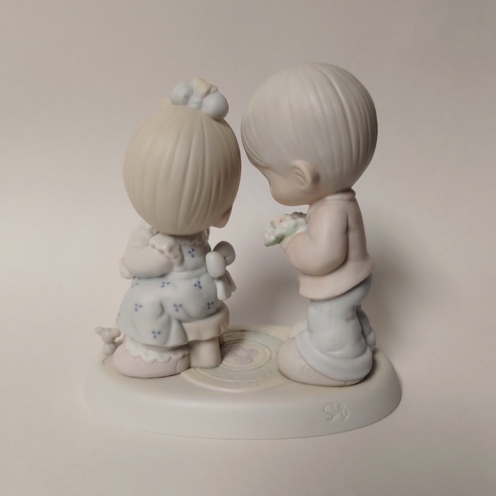 Vtg 1995 Precious Moments “My Love Blooms for You” Porcelain Figurine 521728
