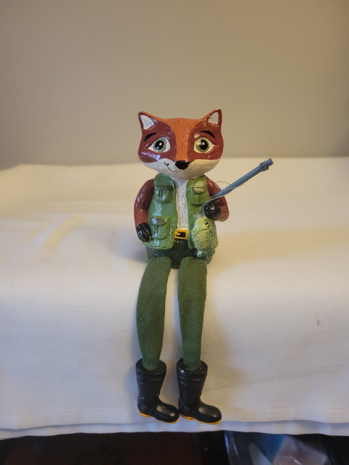 VINTAGE CRACKER BARREL SHELF FOX W/FISHING BOOTS & GREEN COAT EXCELLENT COND.
