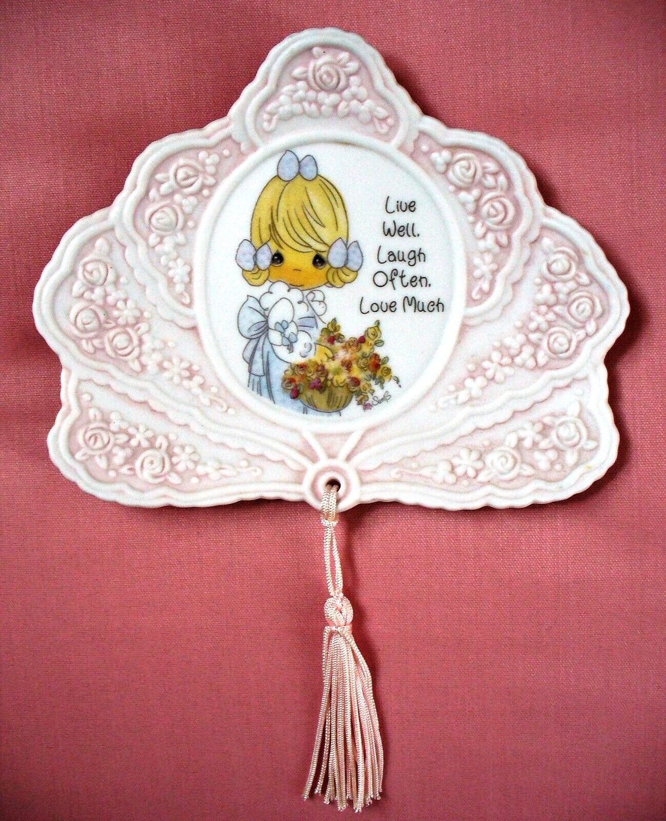 1994~PRECIOUS MOMENTS~Embosed~Collector Plate~Live Well~Laugh Often~Love Much~EC