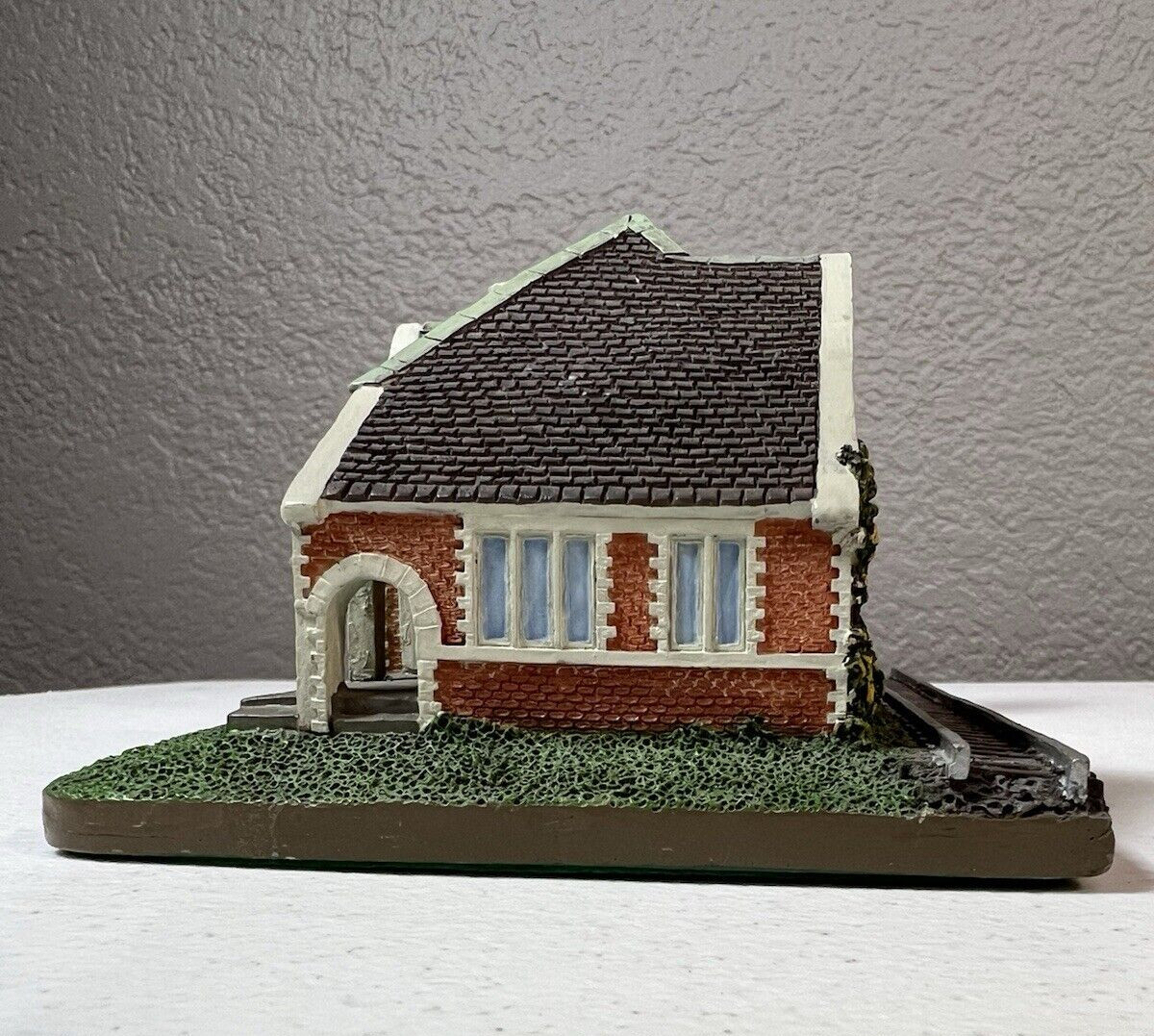 Danbury Mint The Lockport Railroad Station 1994 America’s Historic Railways