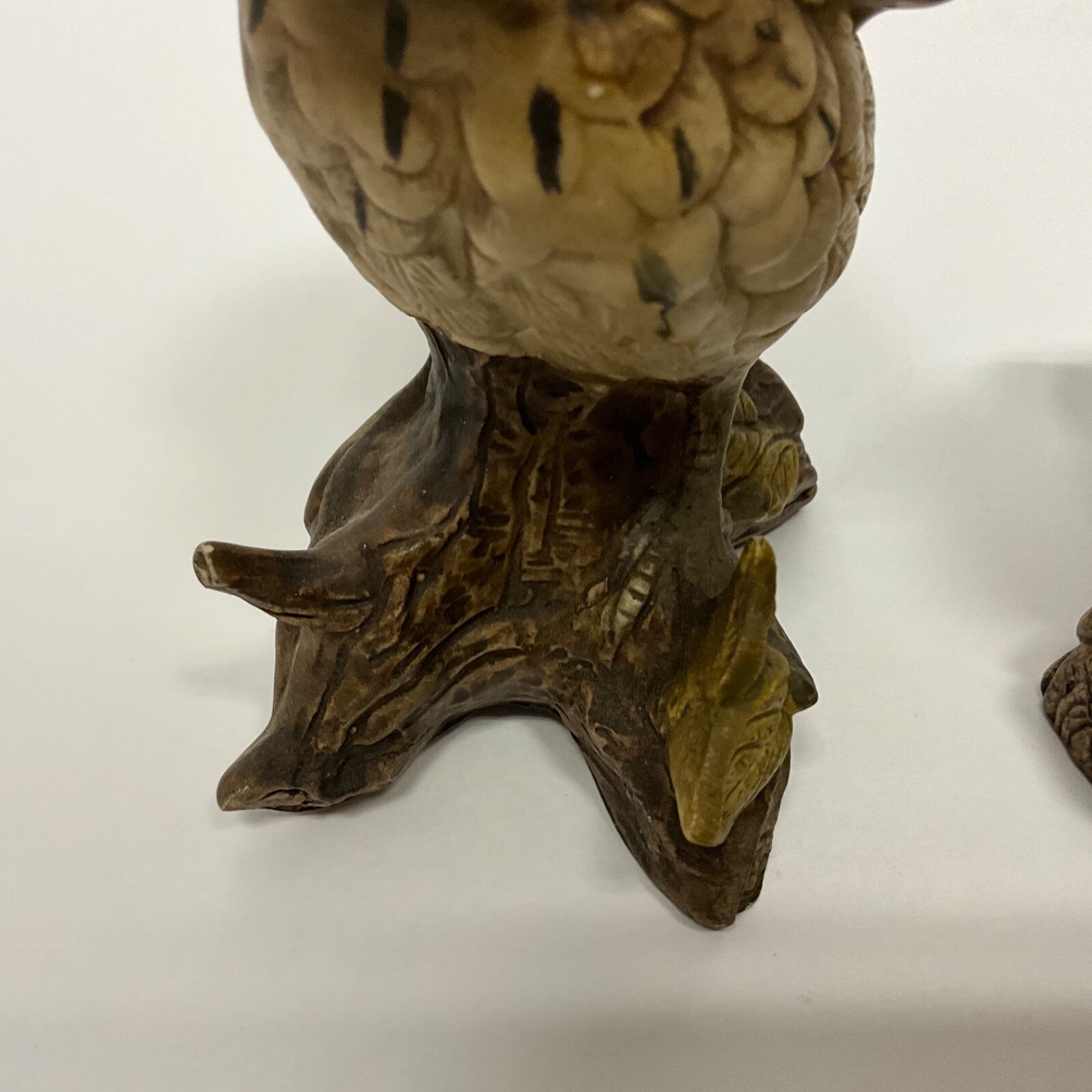 VINTAGE PAIR OF NORLEANS HAND PAINTED CERAMIC BROWN BIRD ON BRANCH FIGURINES 7”