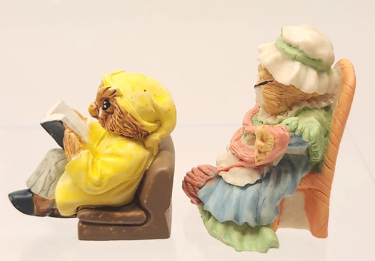 1991 JC OWL Mother Child DOCTOR GRANDMA Waiter CHEF Banker People Figurine