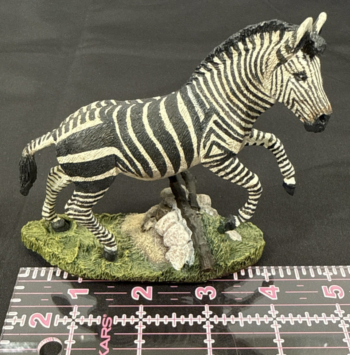 Franklin Mint 1987 Equus Zebra Wildlife Preservation Figurine