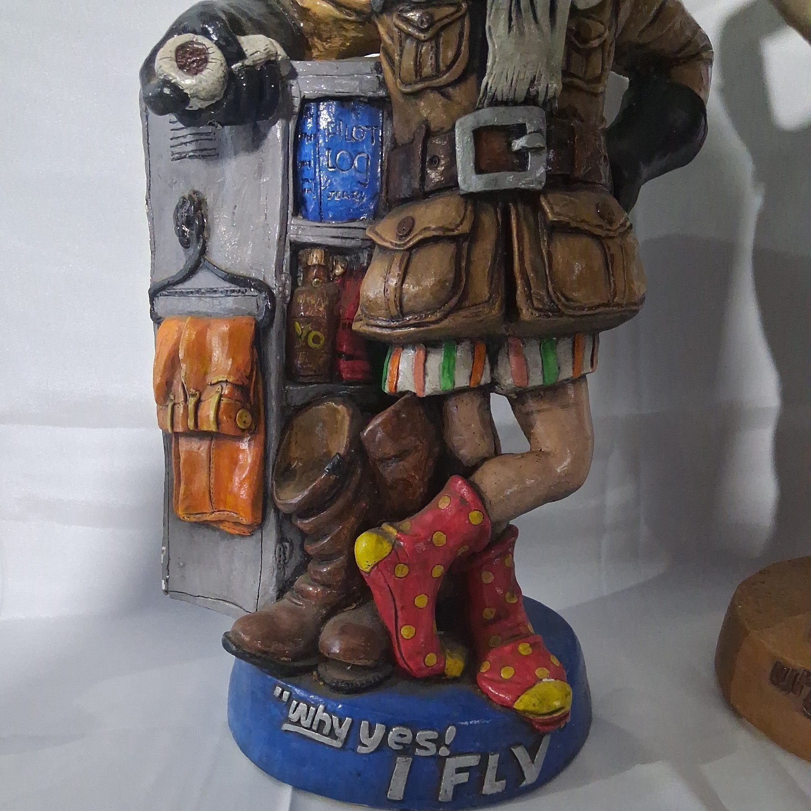 VINTAGE JUTA SANGTHAWEEP “WHY YES I FLY”1974-1976 PLASTER COLLECTION STATUES