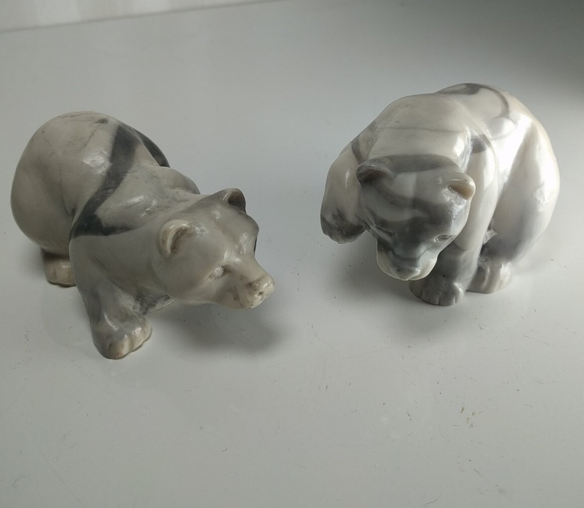 Faux Marble Resin Polar Bears Lot of 2 Figurines White Gray 3″ Stone Look EUC