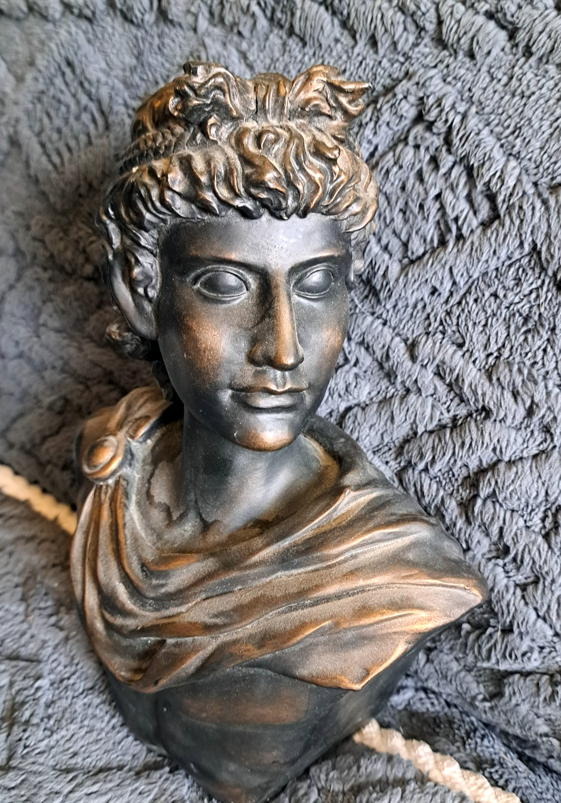 Decorative Desk Table Vintage Antique Bronze Statue Necklace Stand Gift