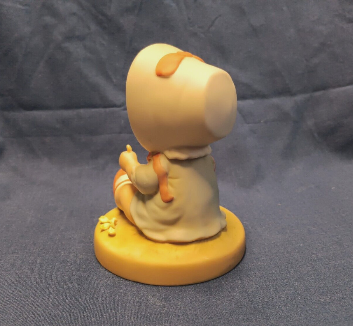 Enesco Memories of Yesterday “Luck at Last, He Loves Me!” 1989 Vtg figure 520217
