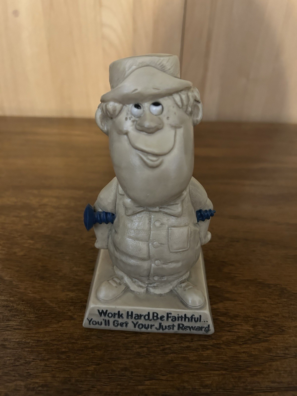 r w berries figurines 1970