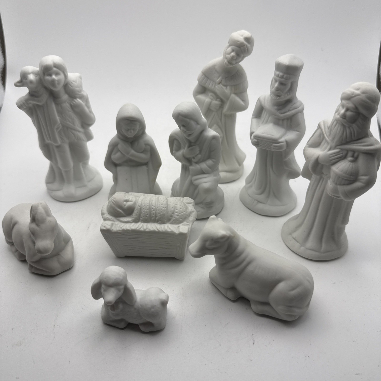 Vtg Santa’s Collection 10 pc White Bisque Porcelain Christmas Nativity Set