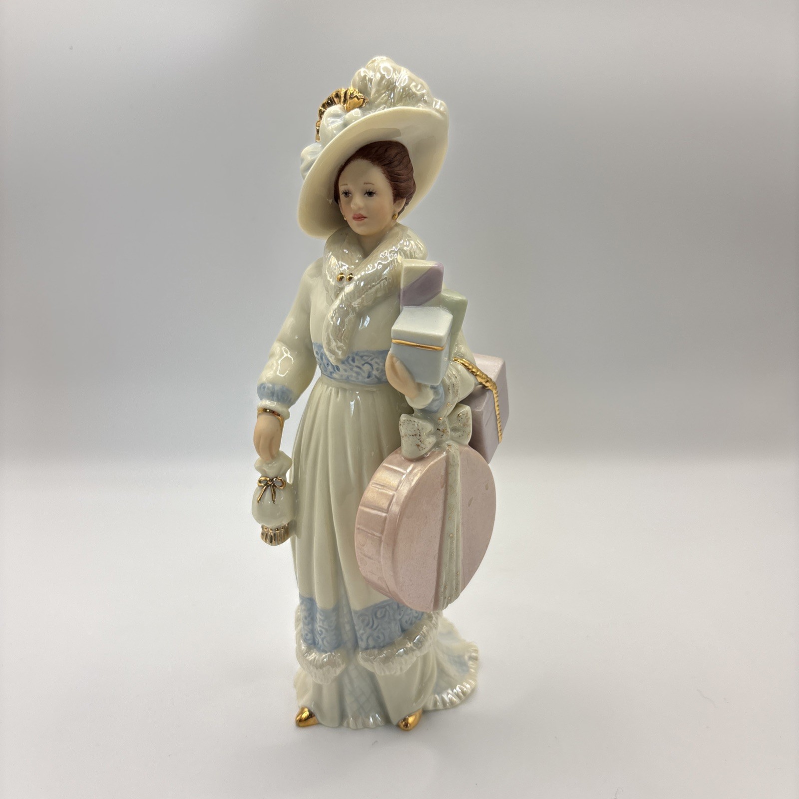 LENOX SHOPPING IN PARIS ’20s Fashion Figurine
