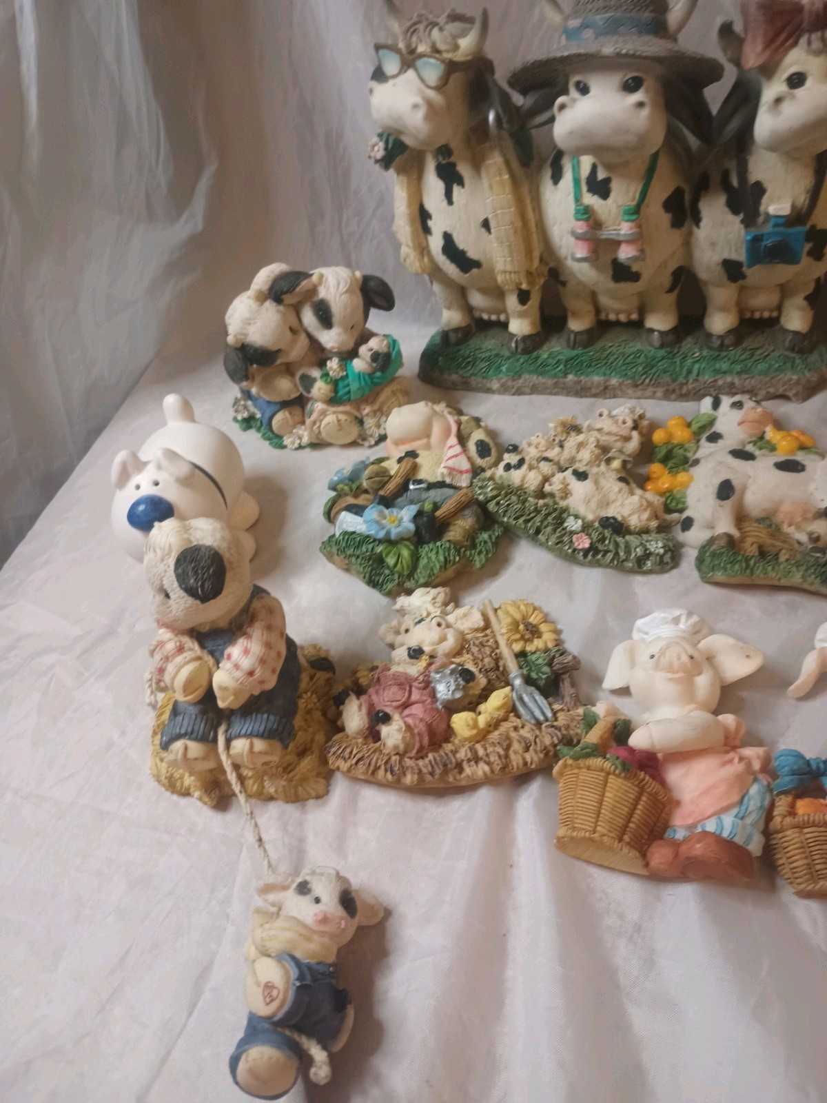 Lot of Assorted Farm Animals Cow,Pig,Mary Moo Moos Figures