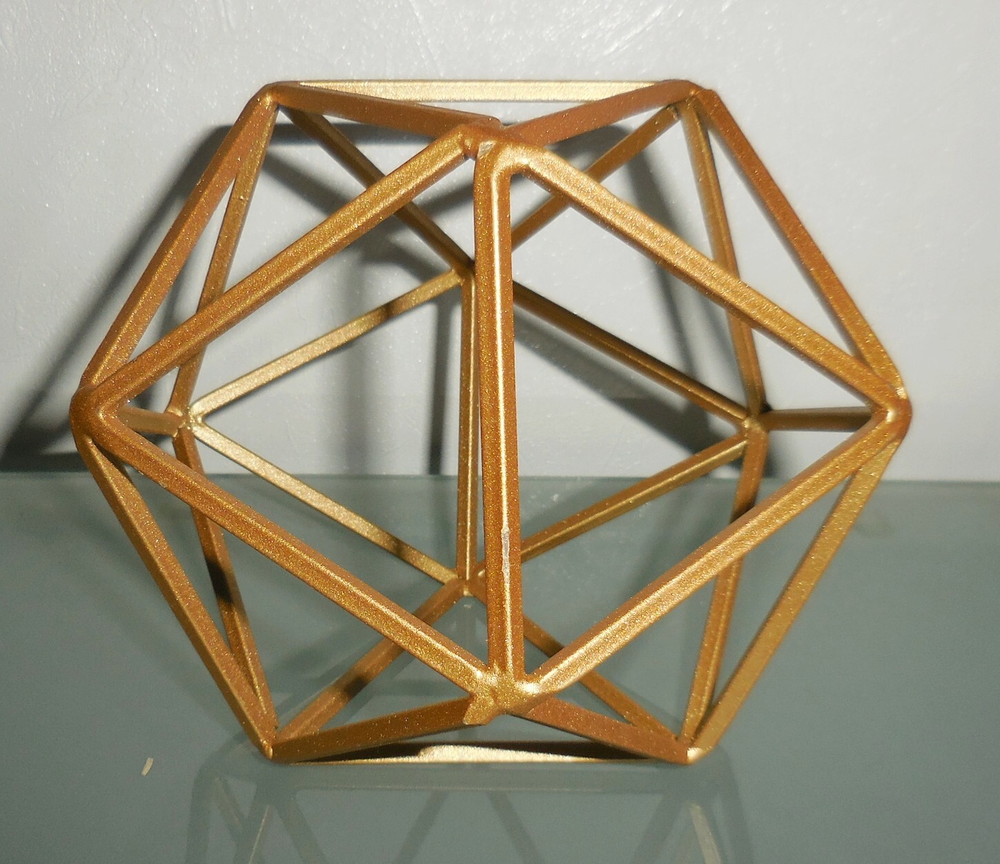 VINTAGE ART METAL GOLD PLATED FIGURINE BEAUTIFUL GEOMETRIC DESIGN