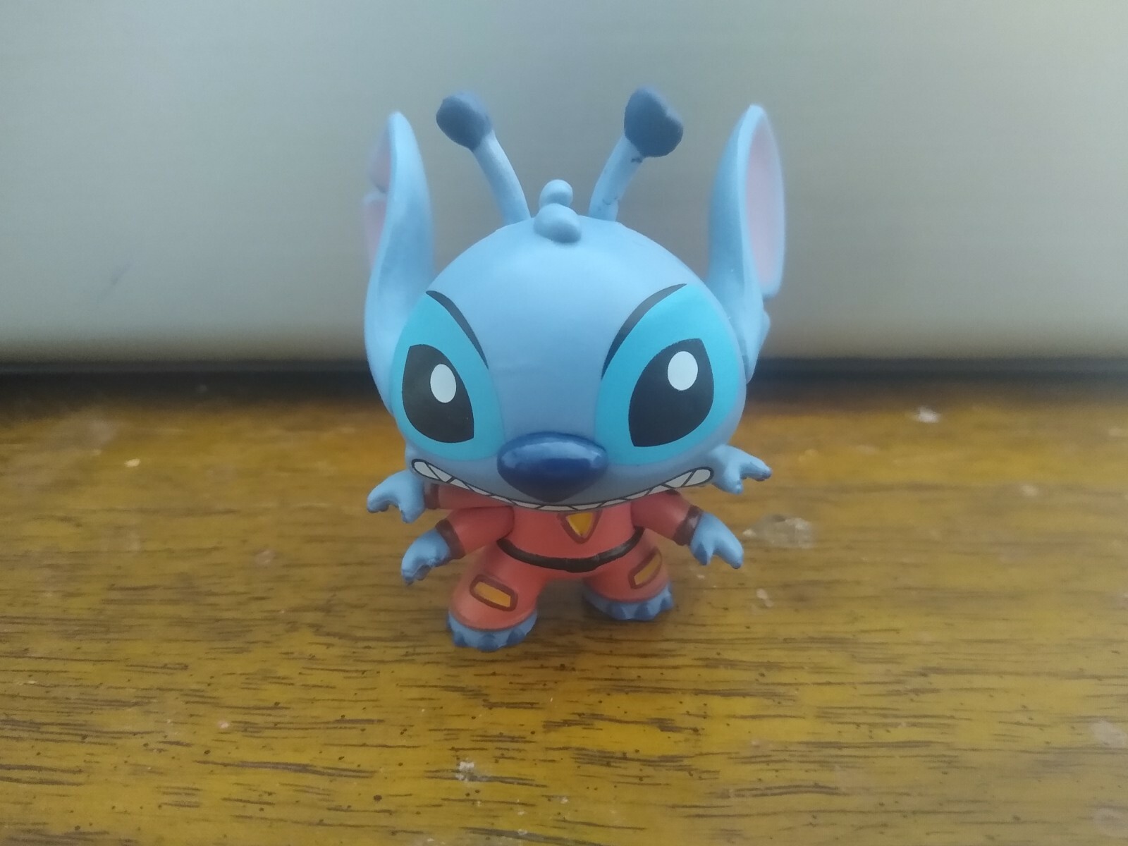 Disney Lilo & Stitch Mystery Minis Vinyl Figures Stitch 626 1/6