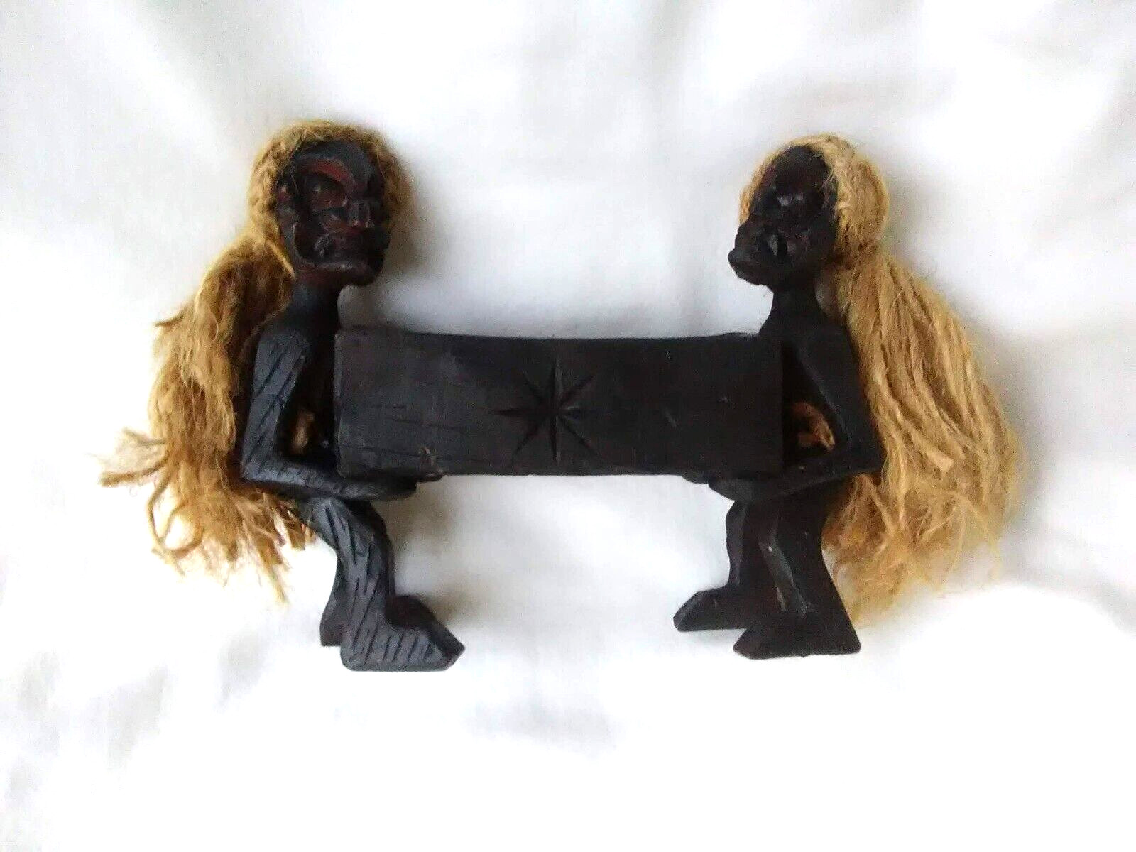 Resin Two People Carrying Box Ethnic African Tribal Figurine L7″xH5″ Decor