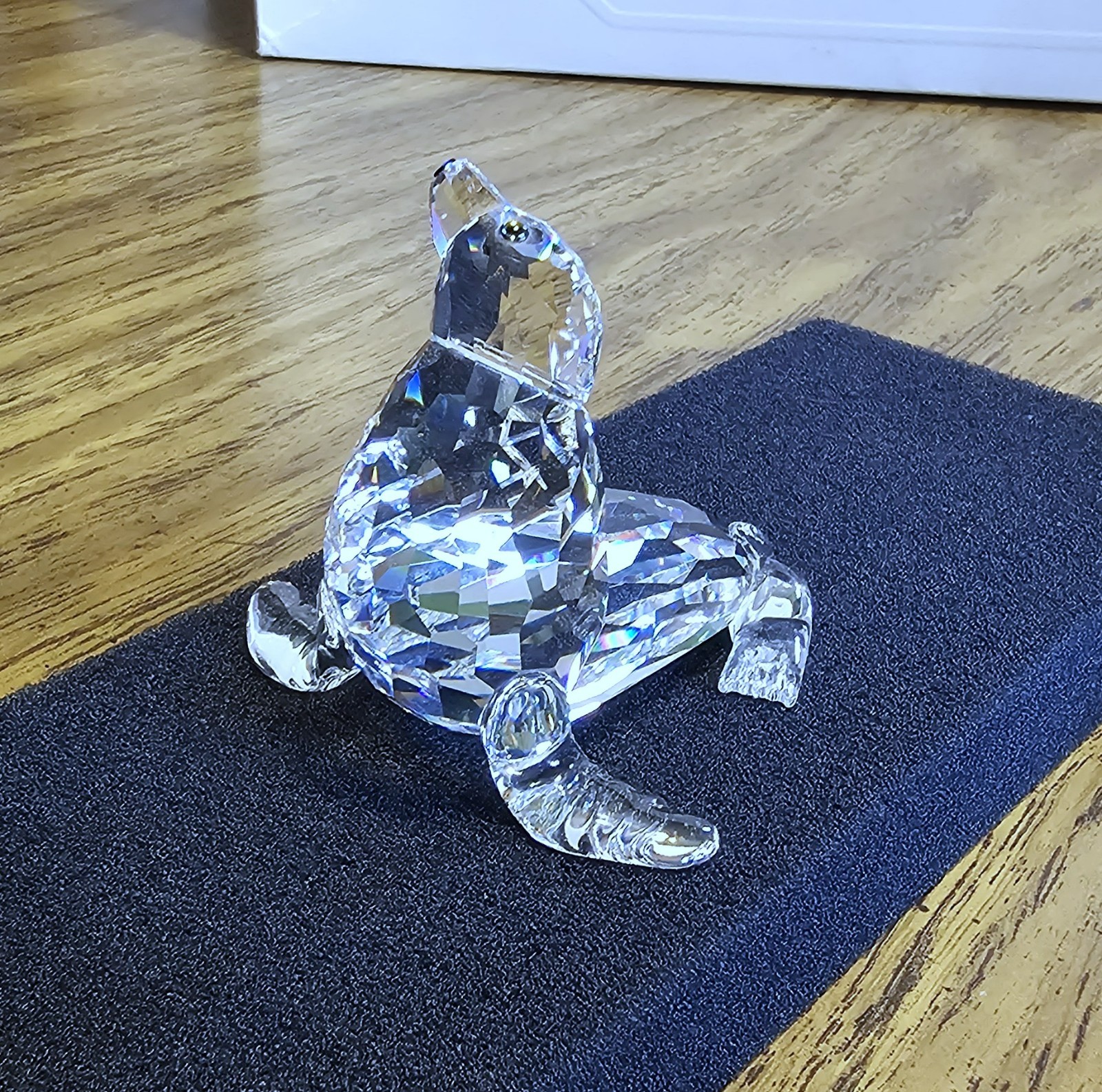 🌊 Swarovski Crystal 2005 “Aquatic Worlds”, Mother Sea Lion Figurine, Amber, NIB