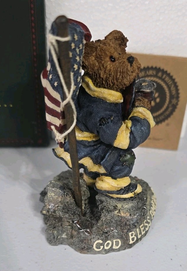 Boyds Bears OUR AMERICAN HERO…STRENGTH DEDICATION & COURAGE 227791 New