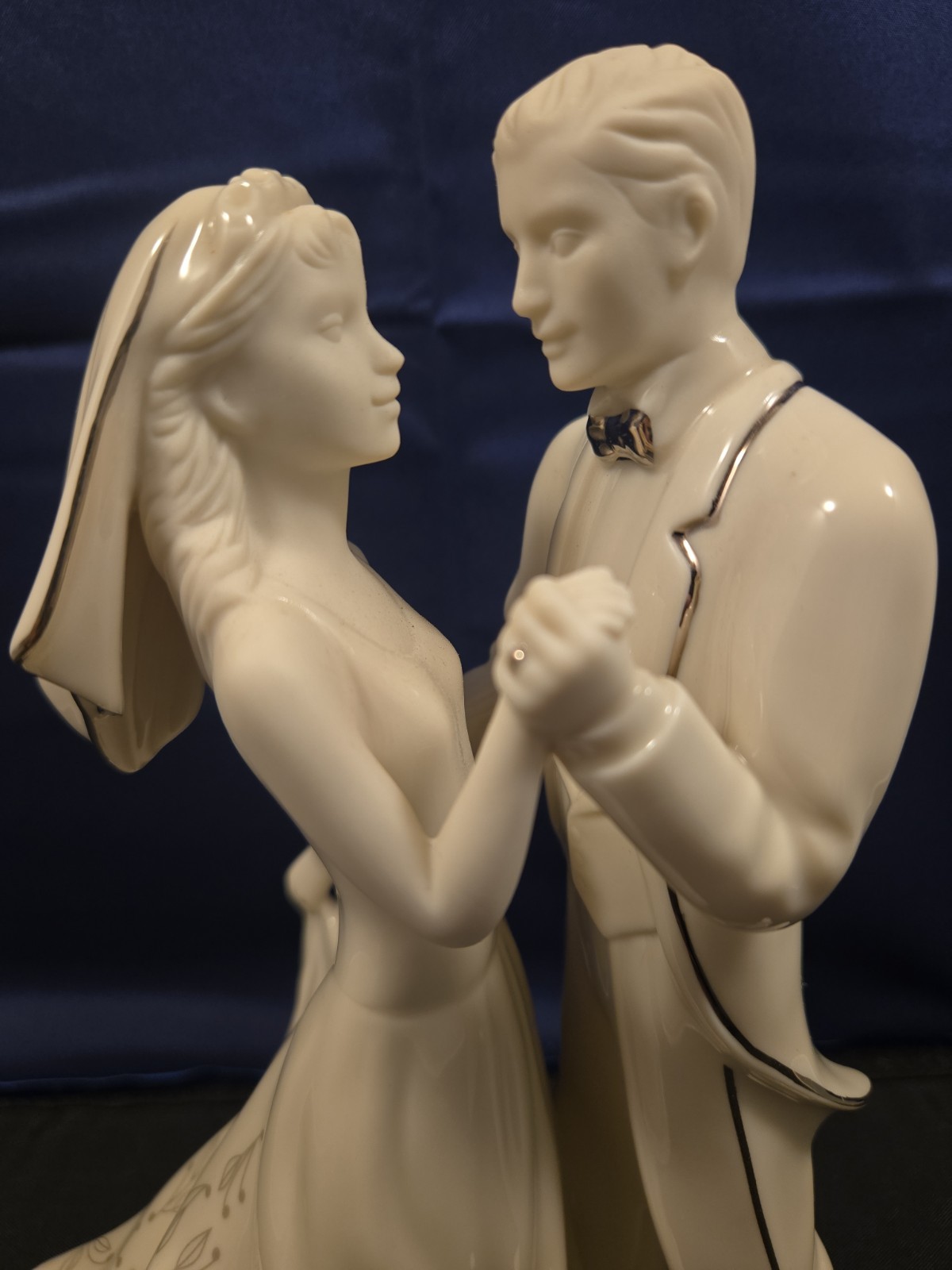 Lenox Wedding Promises First Dance Cake Topper Figurine & Original Box 6090054