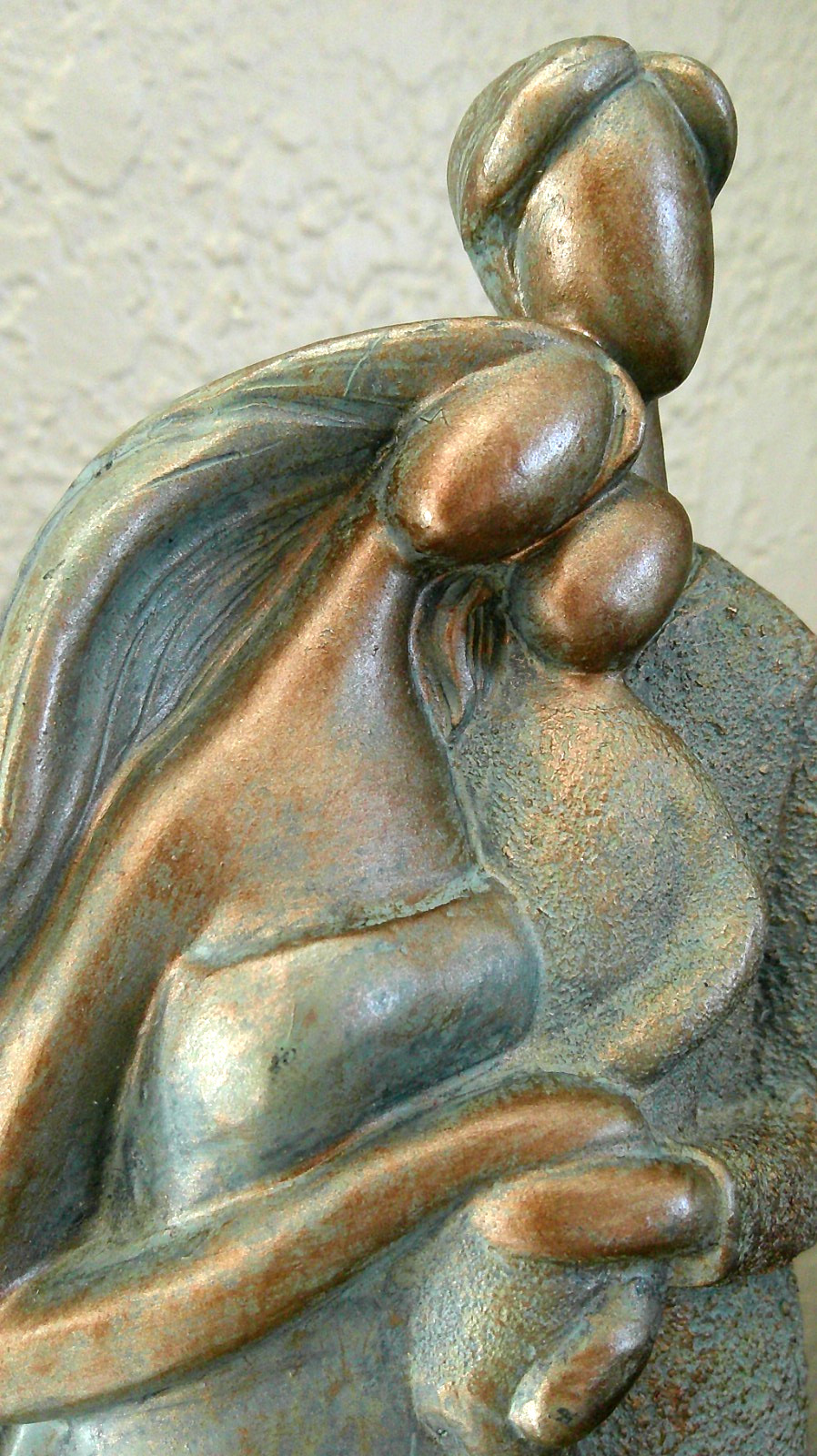 Modern Gold Green Resin “Family” Mother Falther Child Baby Sculpture
