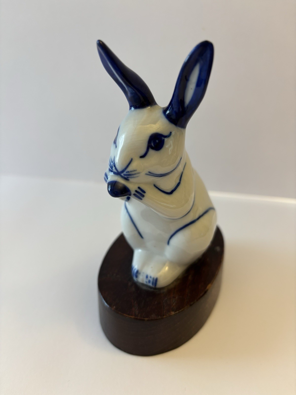 Rabbit Figurine 4″Blue/White Thai Glazed Porcelain Thailand Wood Base