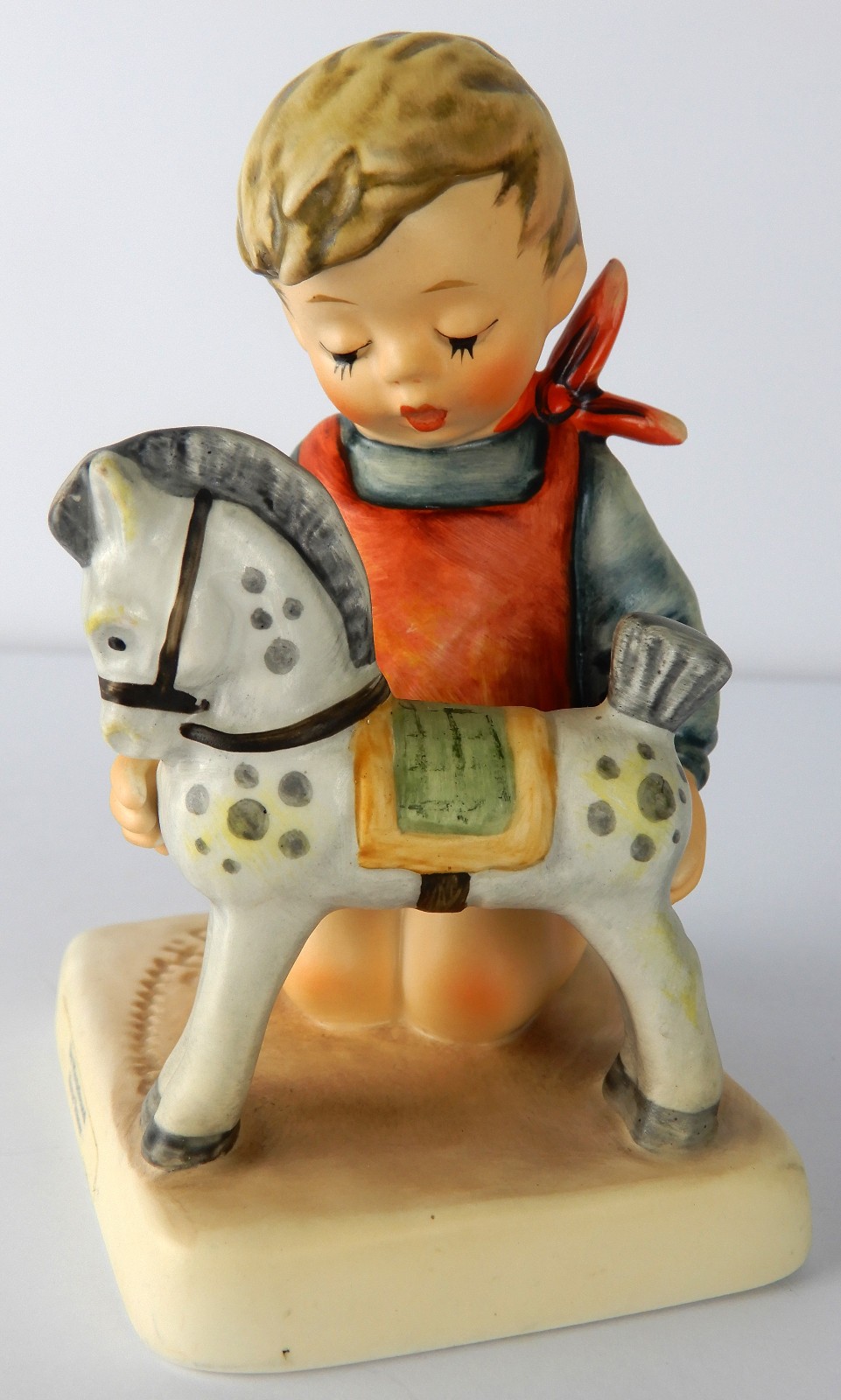 Vintage 1981 Goebel Hummel porcelain figurine #423 Horse Trainer W Germany 4.75″