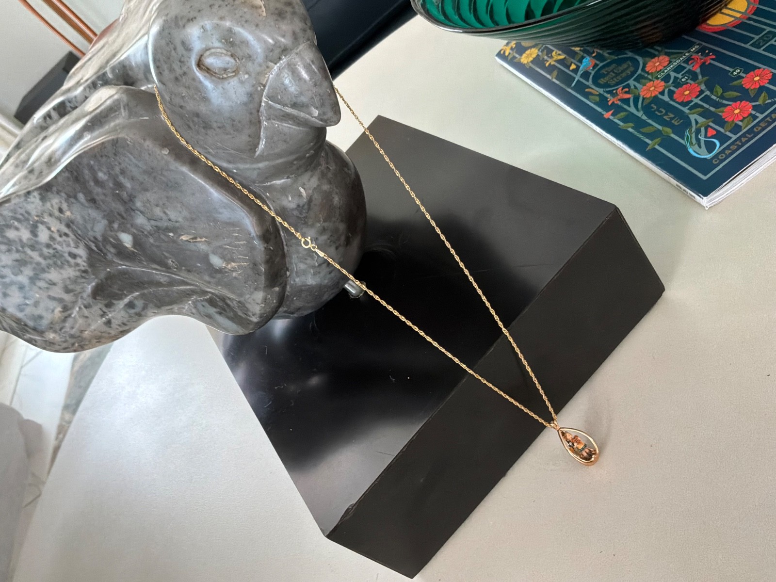 VTG Goebel Miniatures By Olszewski Goebel Collector’s Club Pendant Necklace 1982