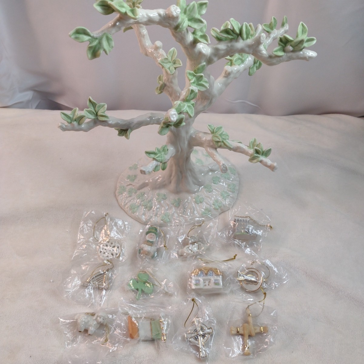 Lenox Luck of the Irish 12 Ornaments Tree * St. Patrick’s Day Shamrocks Ireland