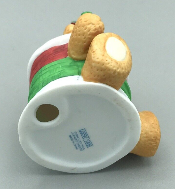 ENESCO Lucy & Me Christmas Ribbon Bear Figurine 1994 Lucy Rigg 2.5in Vintage