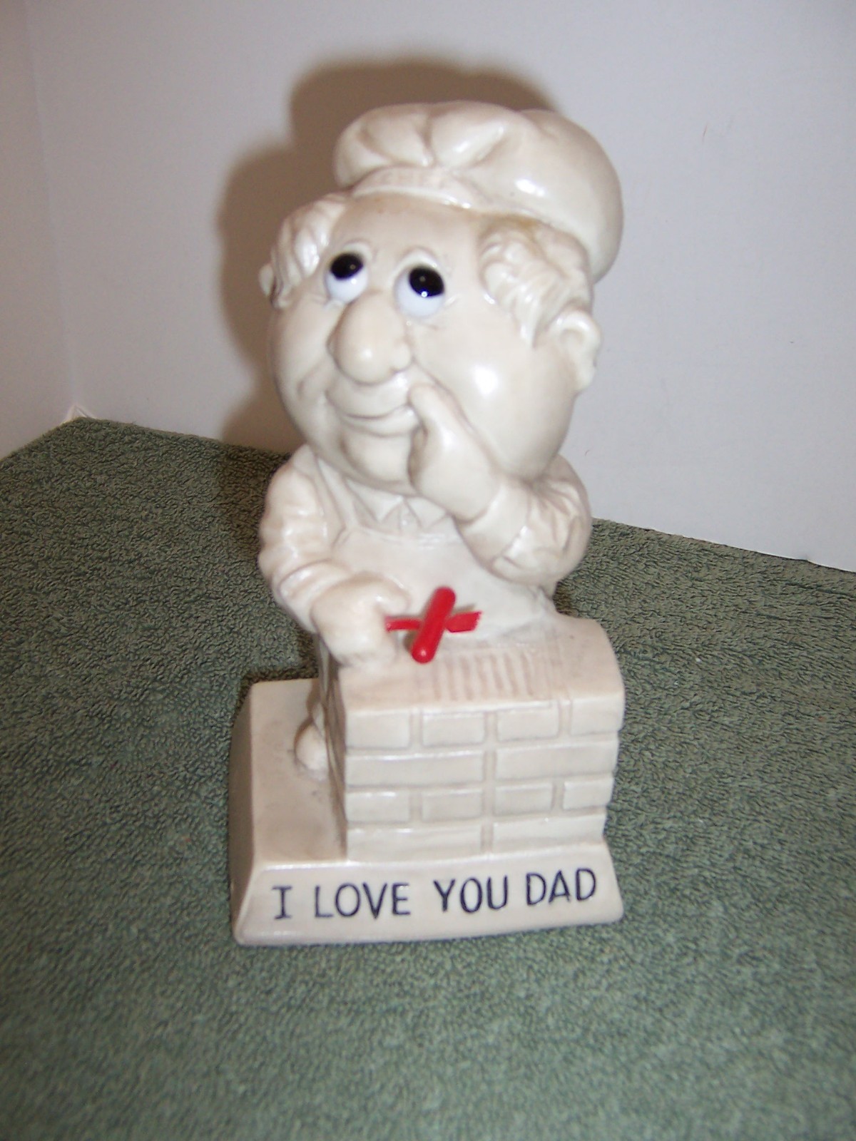 I LOVE YOU DAD R & W Berries Co. Father Barbecuing Figure/Figurine 1971