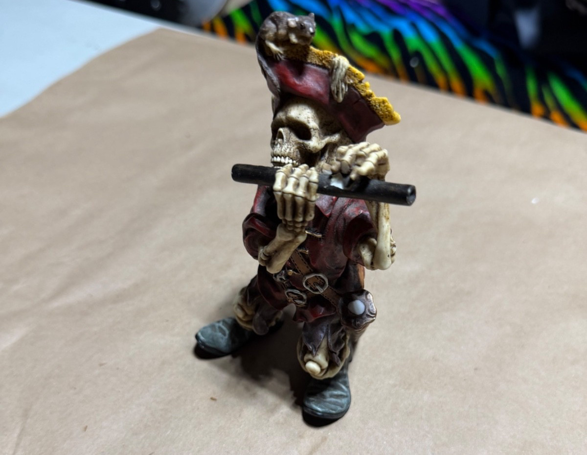 1998 Veronese Skeleton Pirate Band Member Figurine Summit Collection Resin Flute