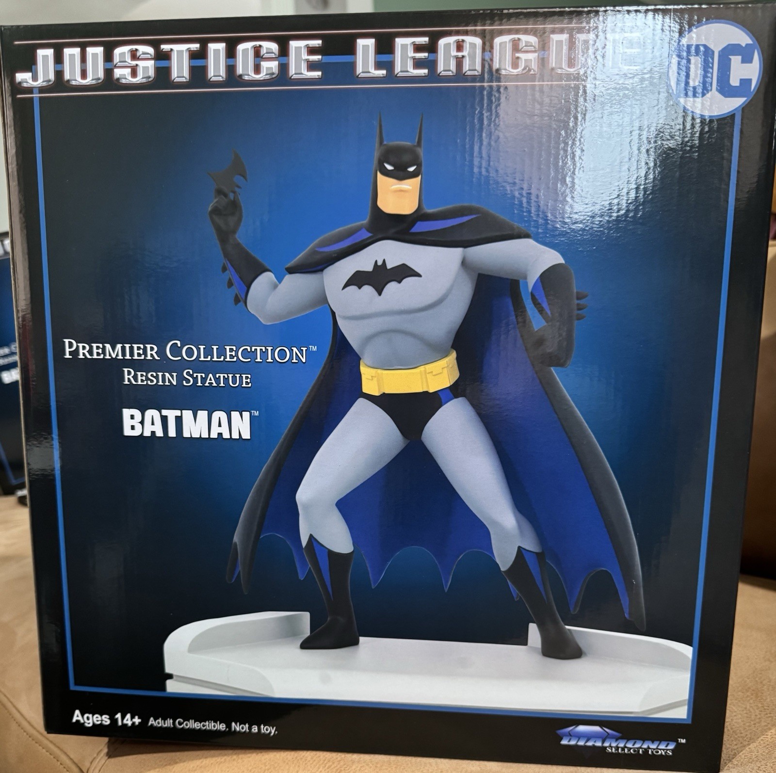 DC Comics Diamond Select Batman Premier Collection Limited Edition Resin Statue