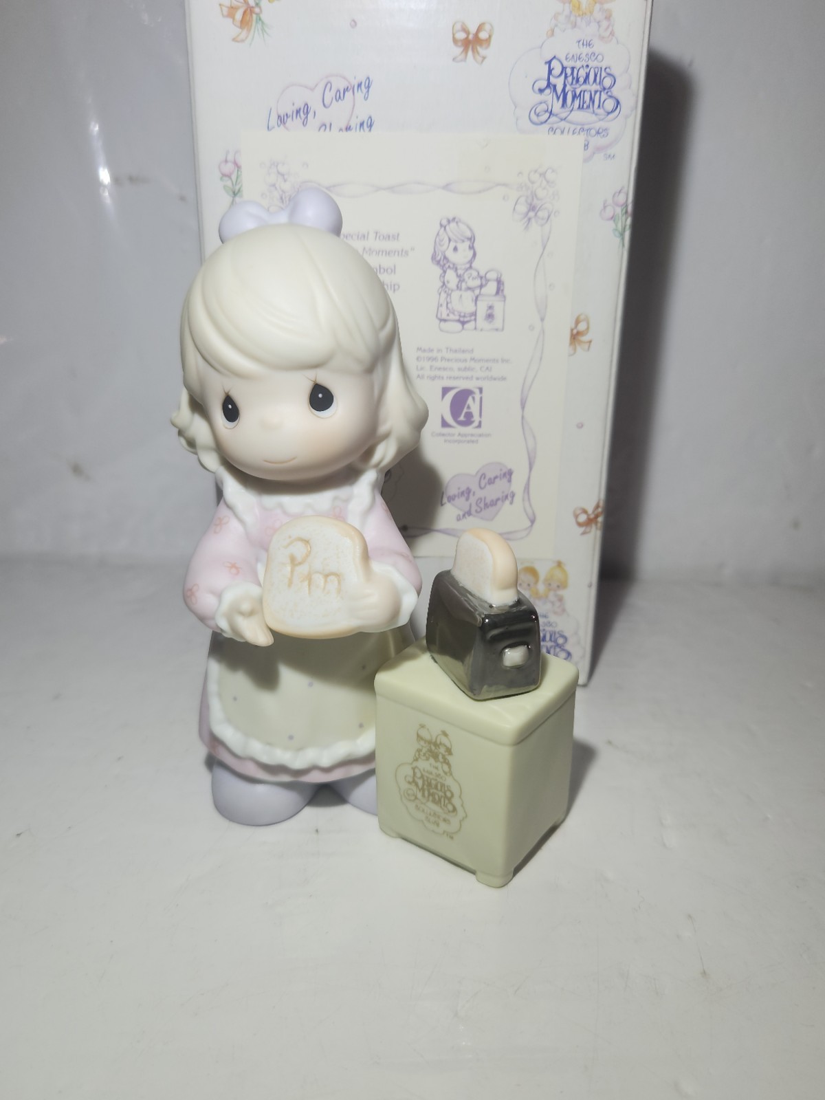 Precious Moments Figurine A Special Toast to Precious Moments C0017 Membership