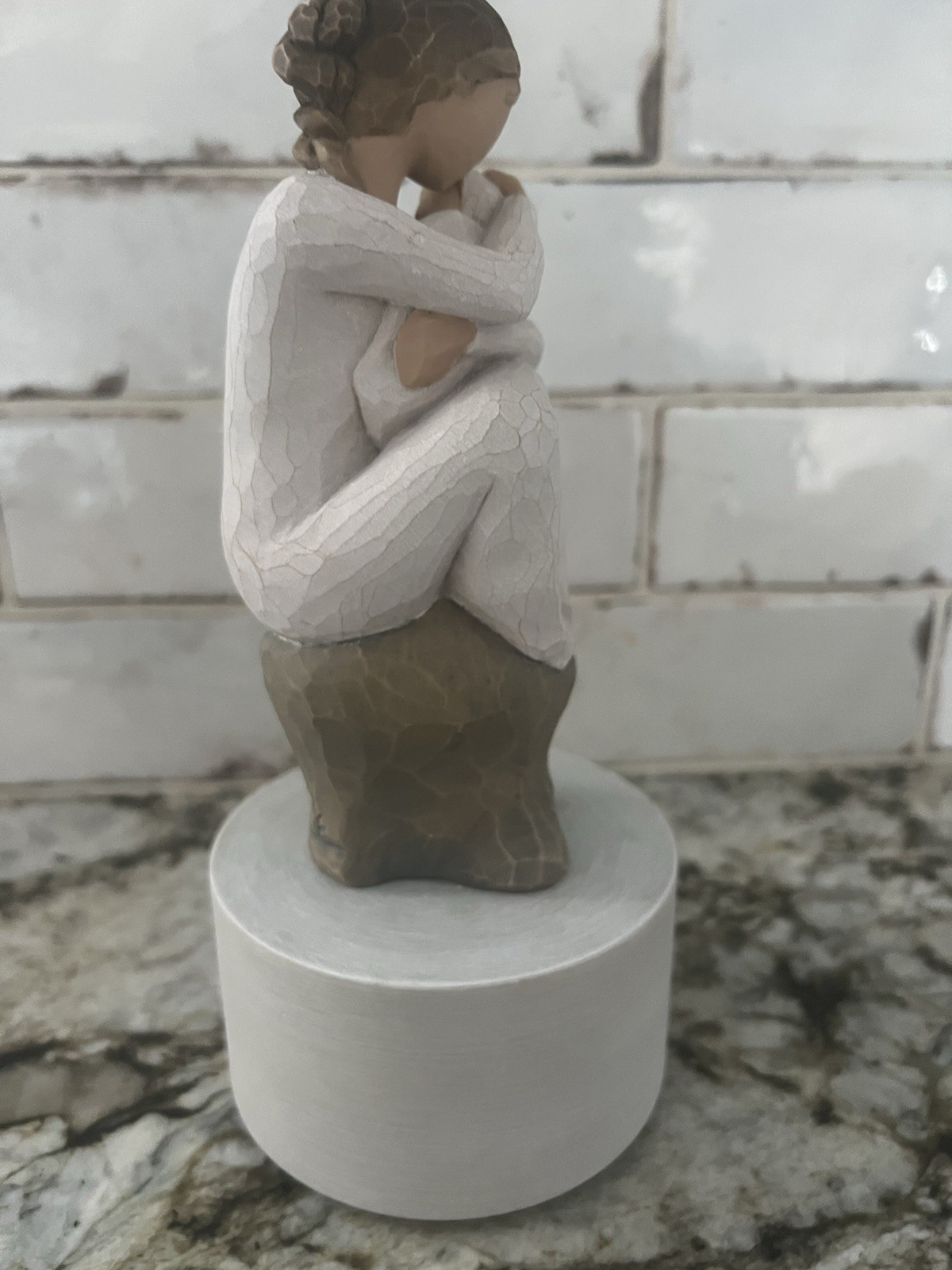 Willow Tree Guardian by Susan Lordi – “Brahms’ Lullaby” Musical Figurine 8 1/2”