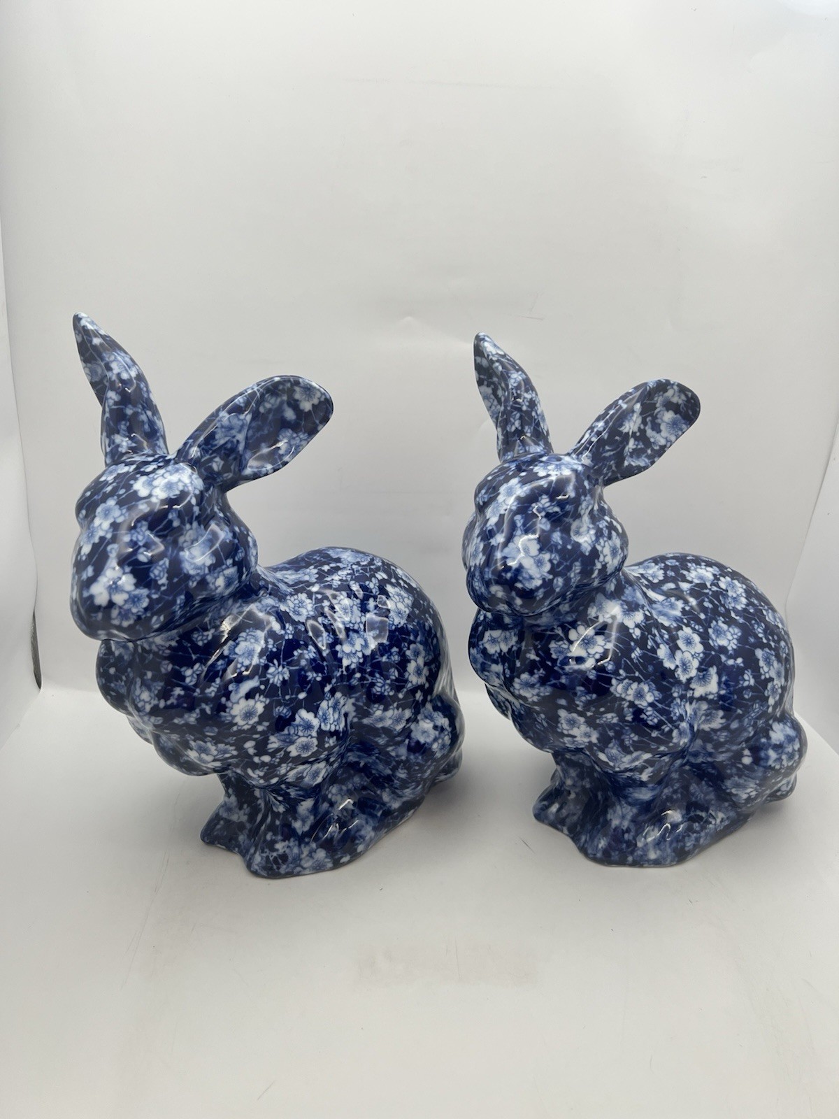 Pair Blue White Floral Ceramic Bunny Rabbits Chinoiserie Decor 12” Rare, NICE