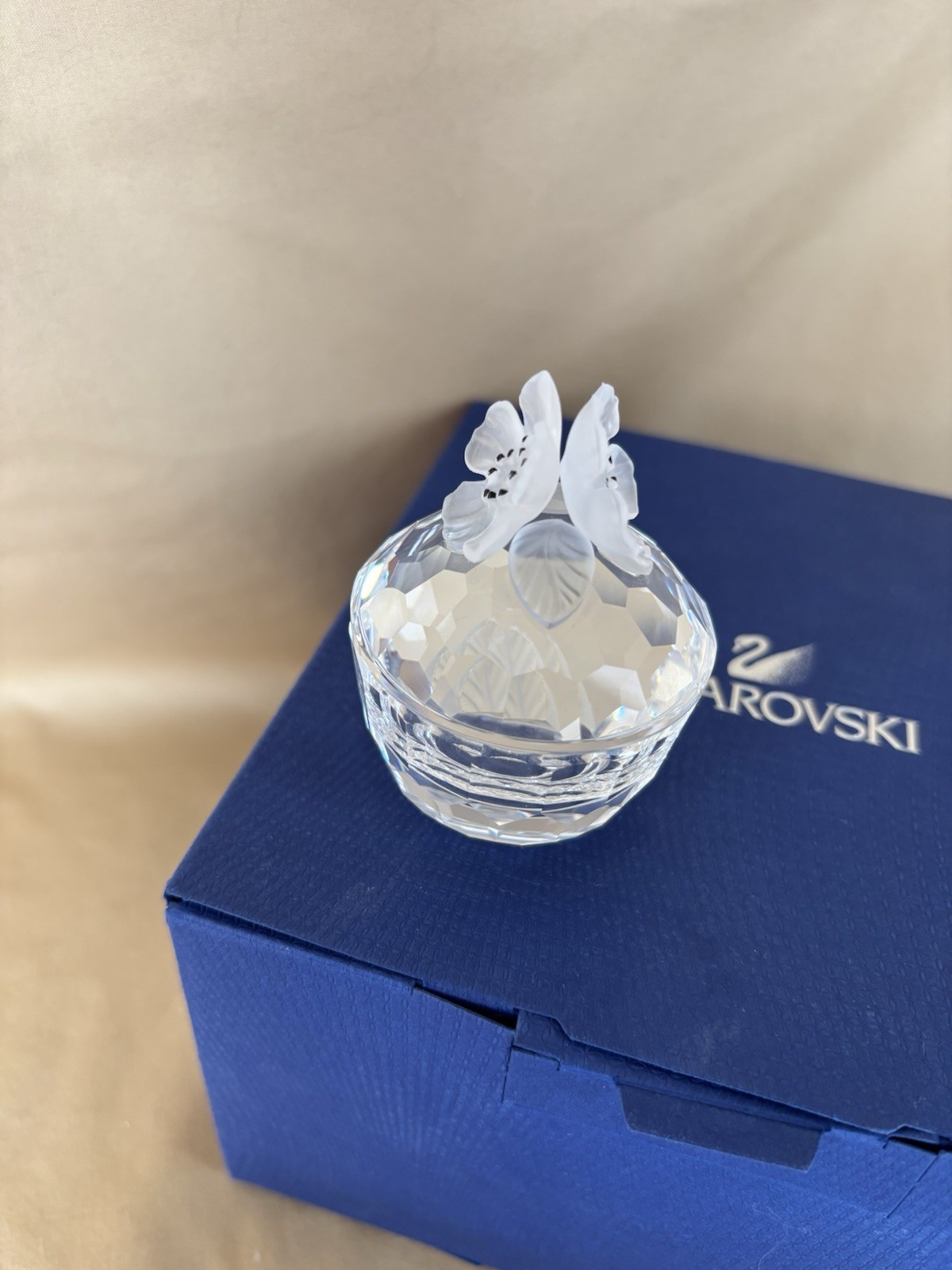 Swarovski Anemone Flower Trinket Box – MISSING BOX & COA