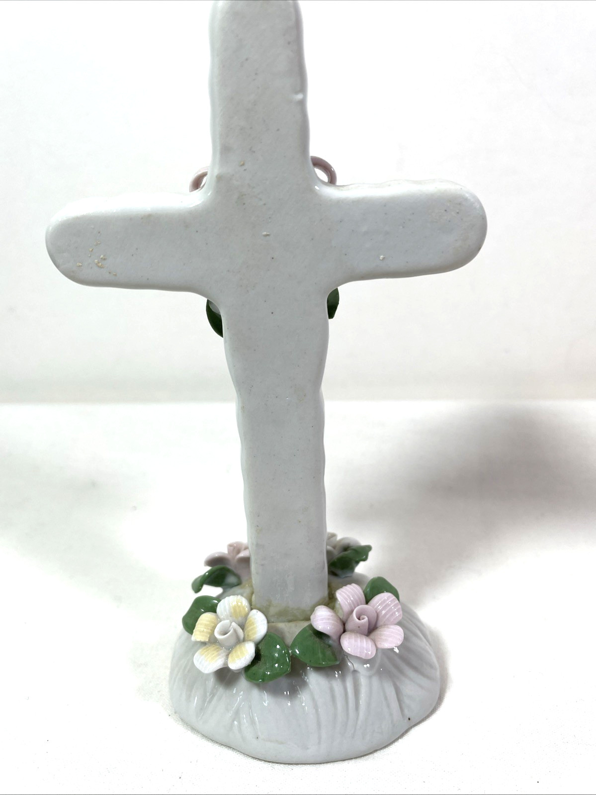 Heavenly Collectibles Ceramic Cross 3D Flowers Figurine 6″ by World Bazaars