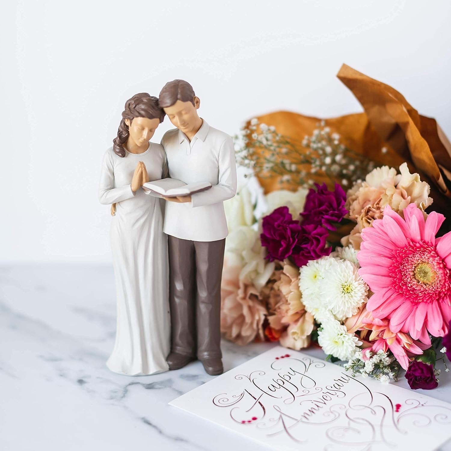 Wedding Prayer Couple Figurine – Christian Home Decor for Mantel, Bookshelf