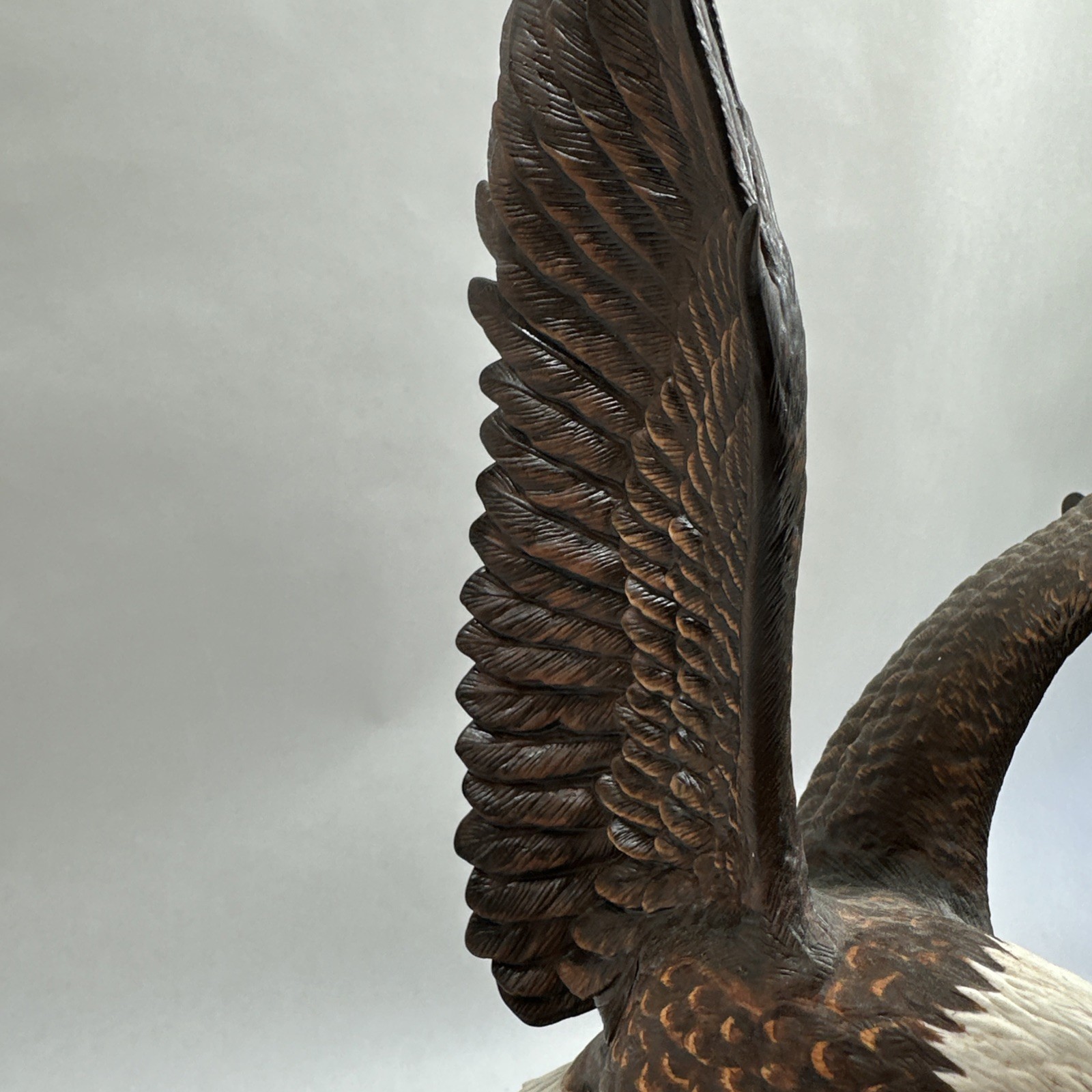 Franklin Mint American Majesty Bald Eagle Porcelain Figurine Van Ruyckevelt 1987