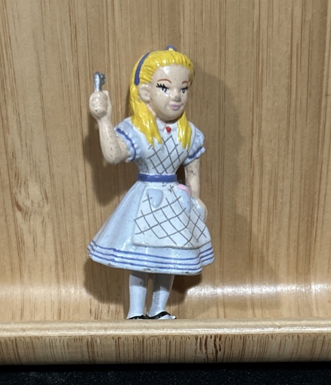 1997 Alice in Wonderland Figurines RARE Artoy Character Playset