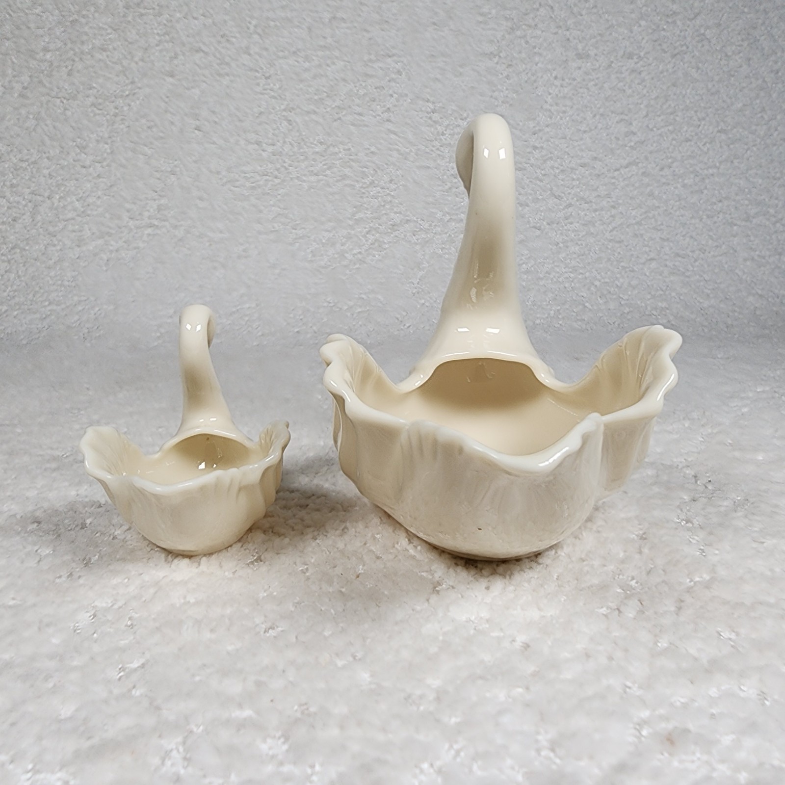 Lenox Vintage Ivory Porcelain Swans Cake Topper Set of 2 Trinket Dish Made in US