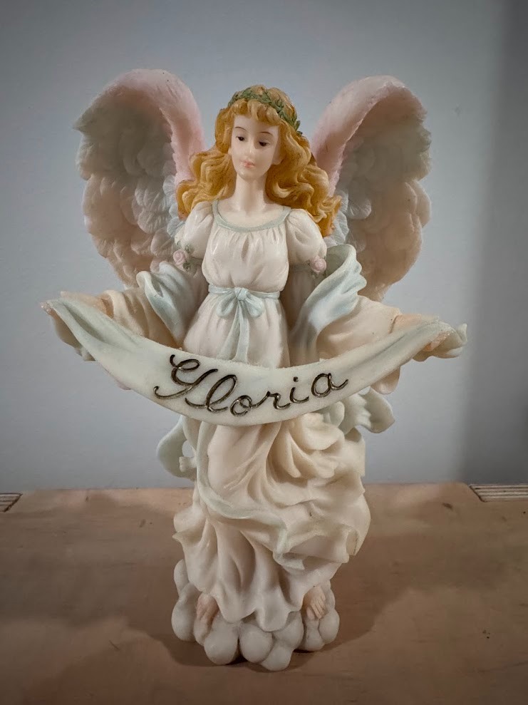 Vintage Roman Inc. Seraphim Classics Angel “Gloria Angel” #84399 4-1/4″