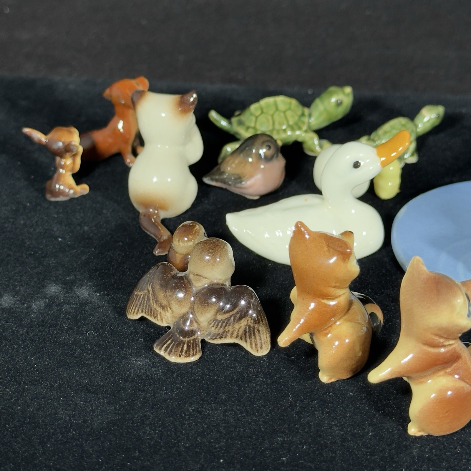 Lot Of 28 Vintage Hagen-Renaker Miniature Figurines Mixed Animals Pond Scene HR