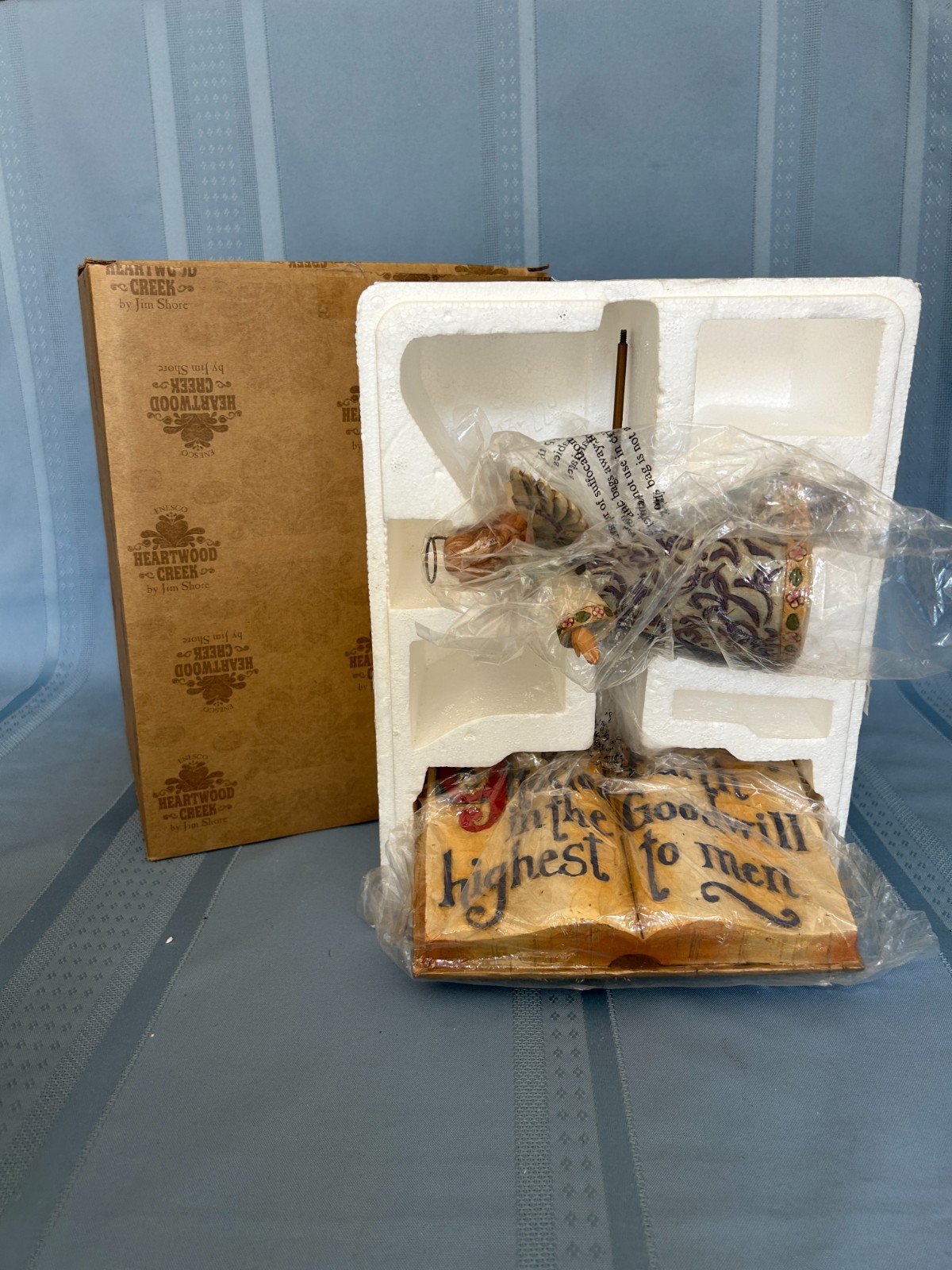 CIJ JIM SHORE Heartwood Creek PEACE ON EARTH Flying ANGEL For Nativity & BOOK
