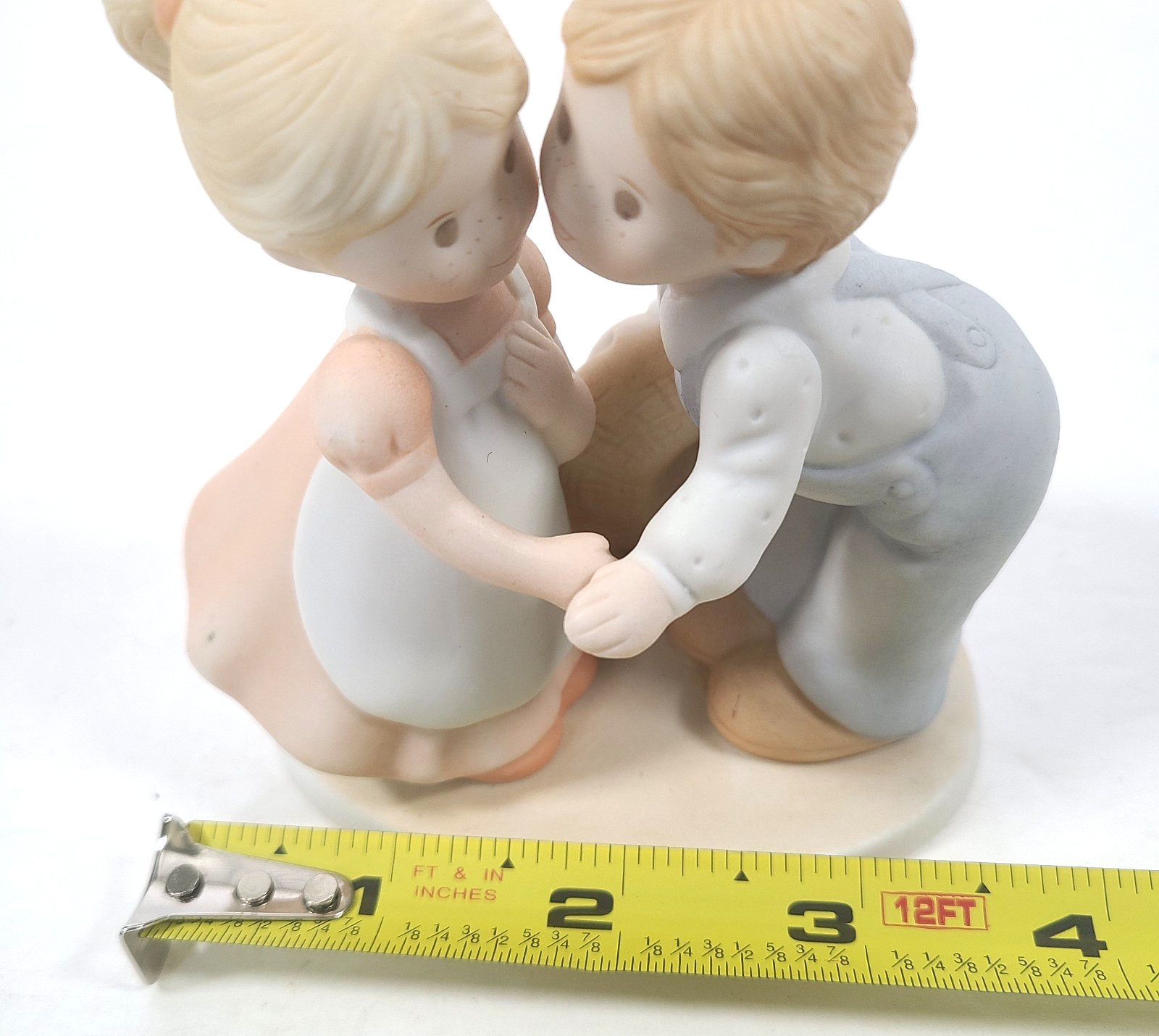 VTG Homco Circle of Friends Figurine “First Kiss” by Masterpiece 1995