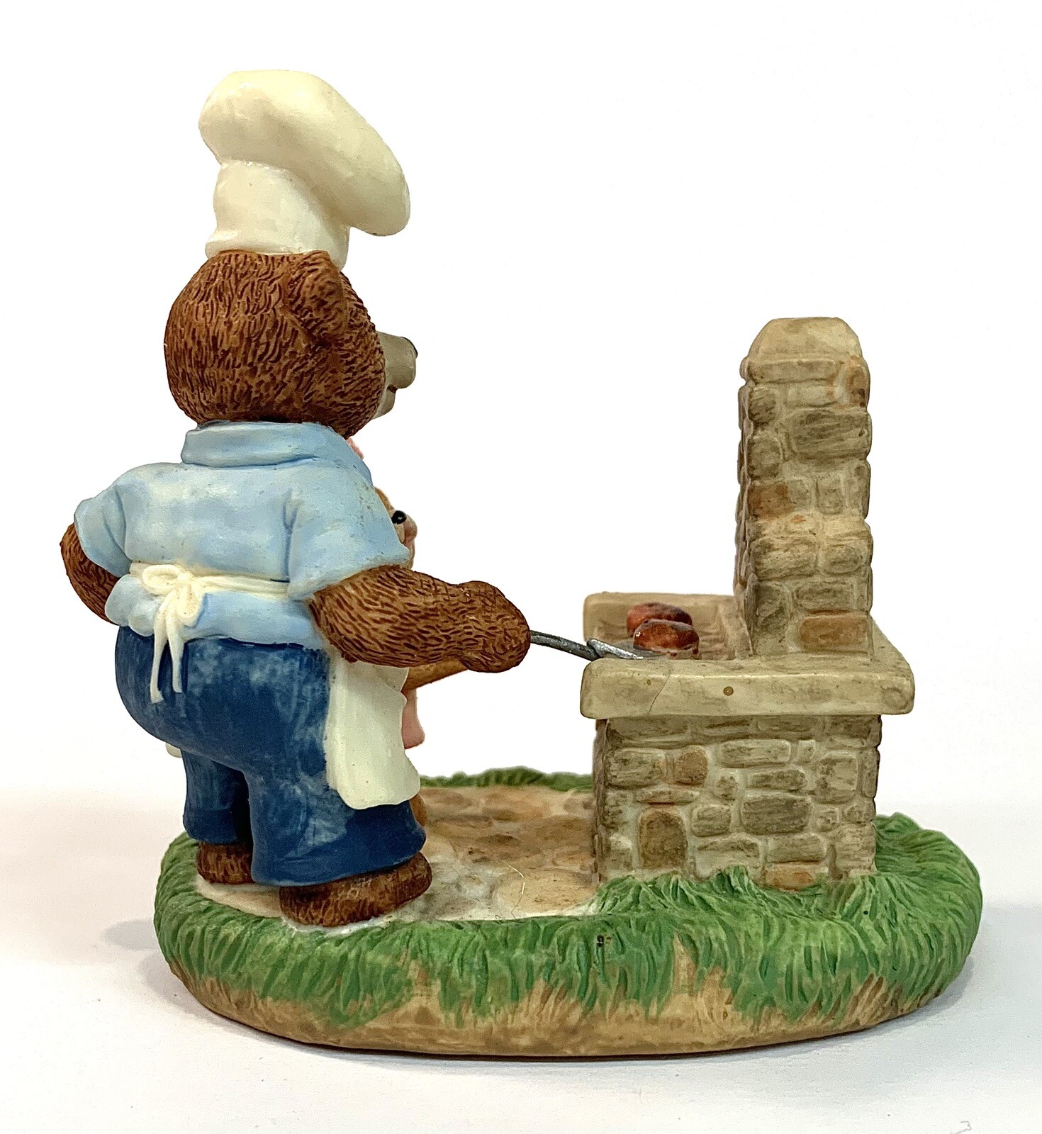 Hallmark Tender Touches Figurine “Bears At BBQ Servin’ Up Smiles” 1991 QEC941-9