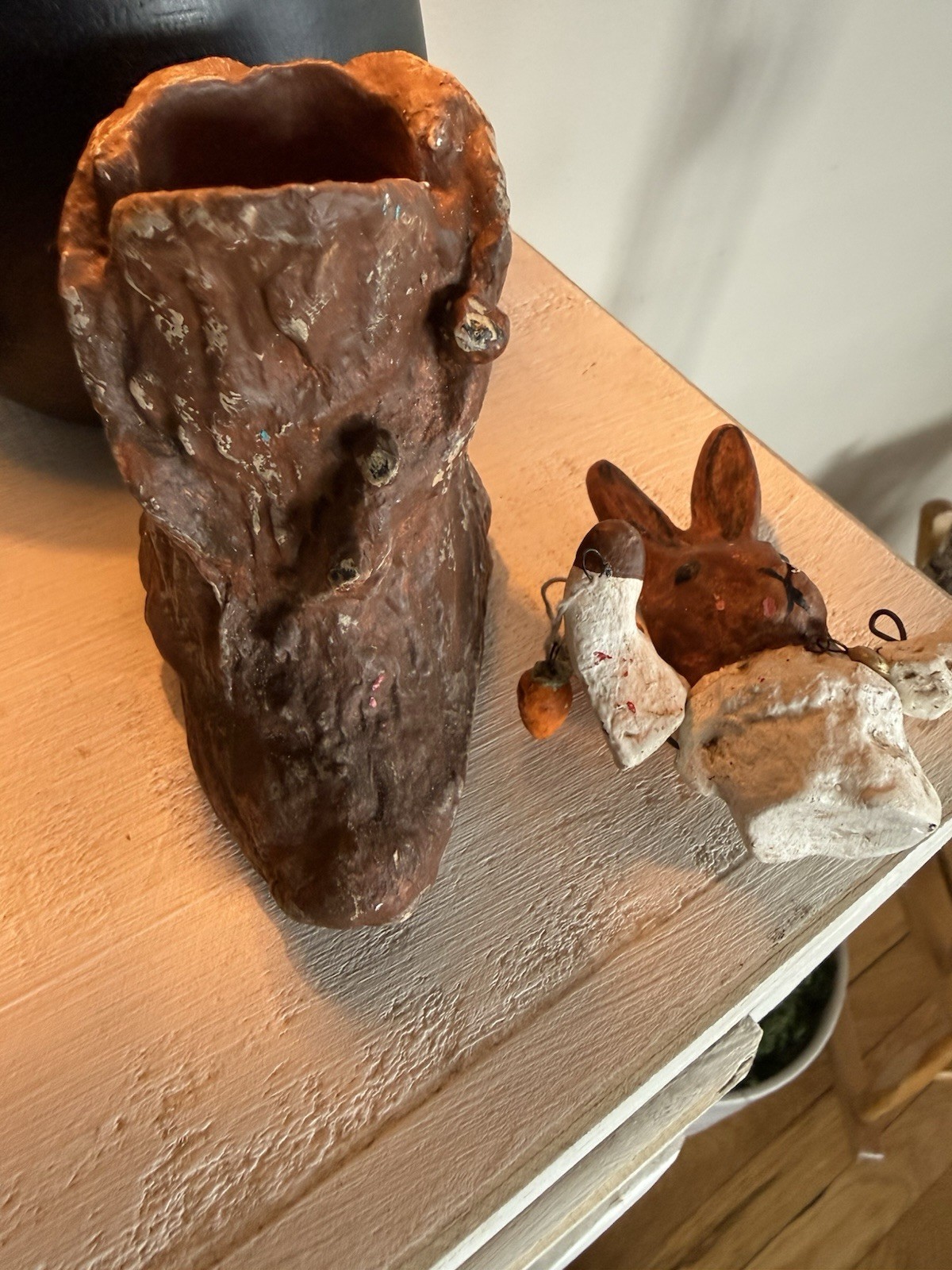 debbee thibault 2007 Retired Rare 27/300 Bunny In Boot