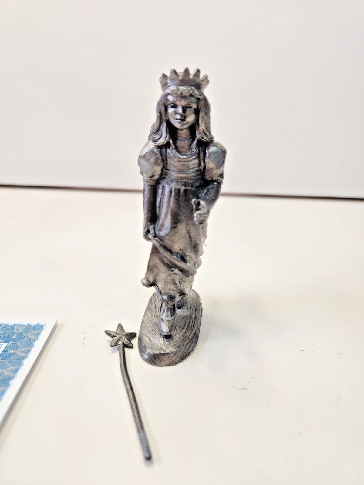1995 VTG MICHAEL RICKER PEWTER “AMANDA” COLL. SOCIETY NO.1651 WITH PAPERS WAND