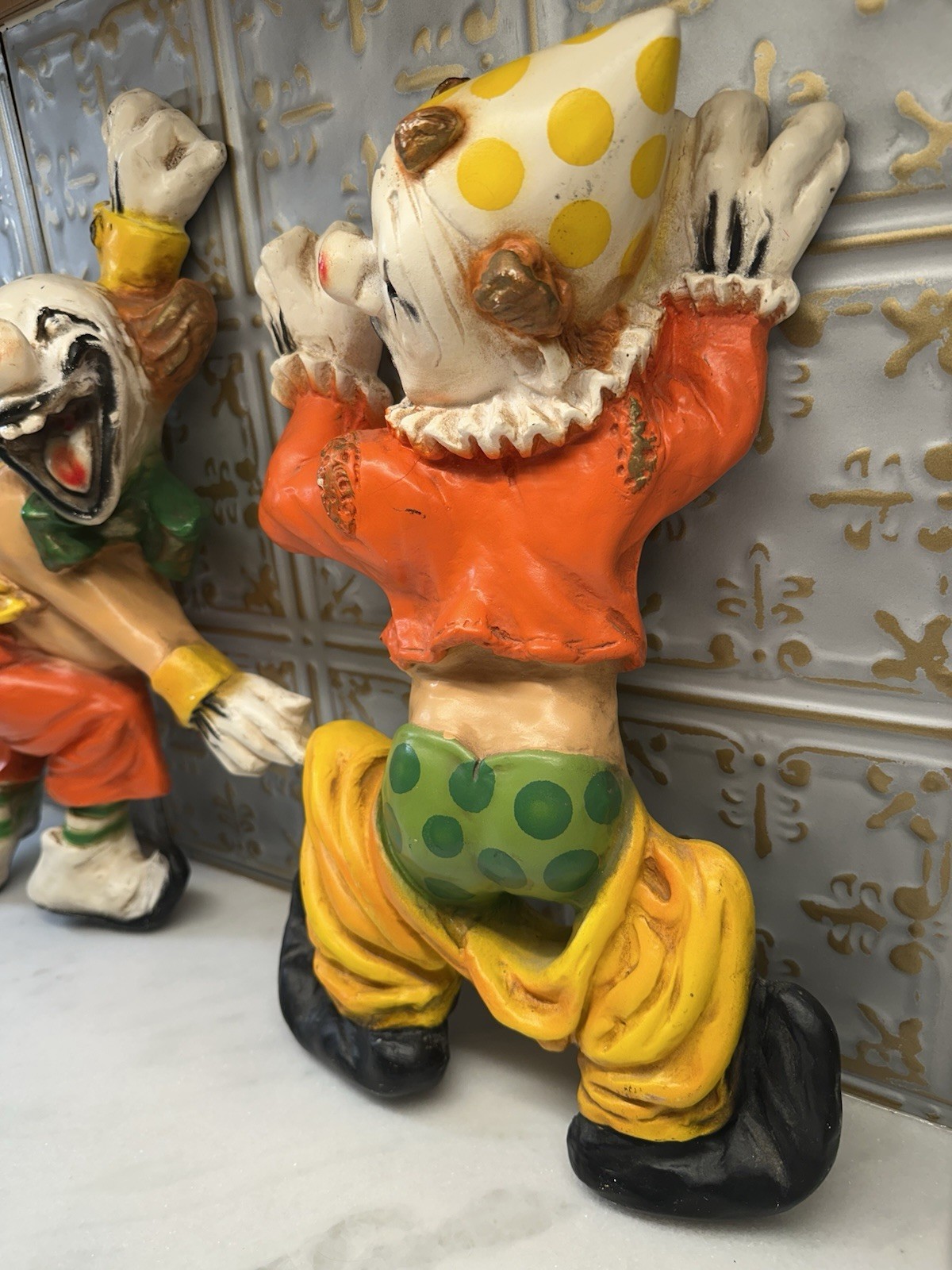 Pair Of 1974 Universal Statuary Corp Large Chalkware Clown Wall Plaques 18”/15”
